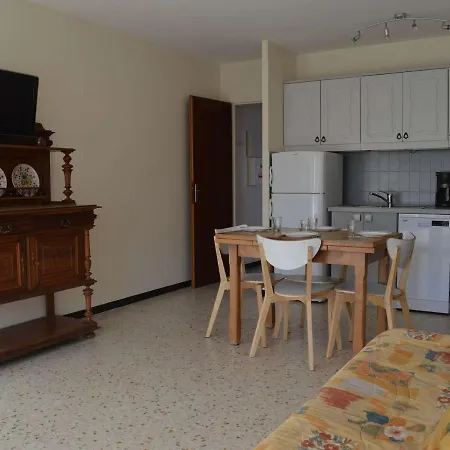 T2 Equipe, 4 Couchages, Proche Et Centre - Parking Prive, - Fr-1-250-102 Appartement Le Grau-du-Roi
