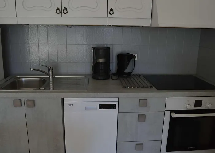 T2 Equipe, 4 Couchages, Proche Et Centre - Parking Prive, - Fr-1-250-102 *